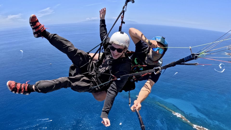 Costa Adeje: Tandem Paragliding Flight with Pickup gallery 4